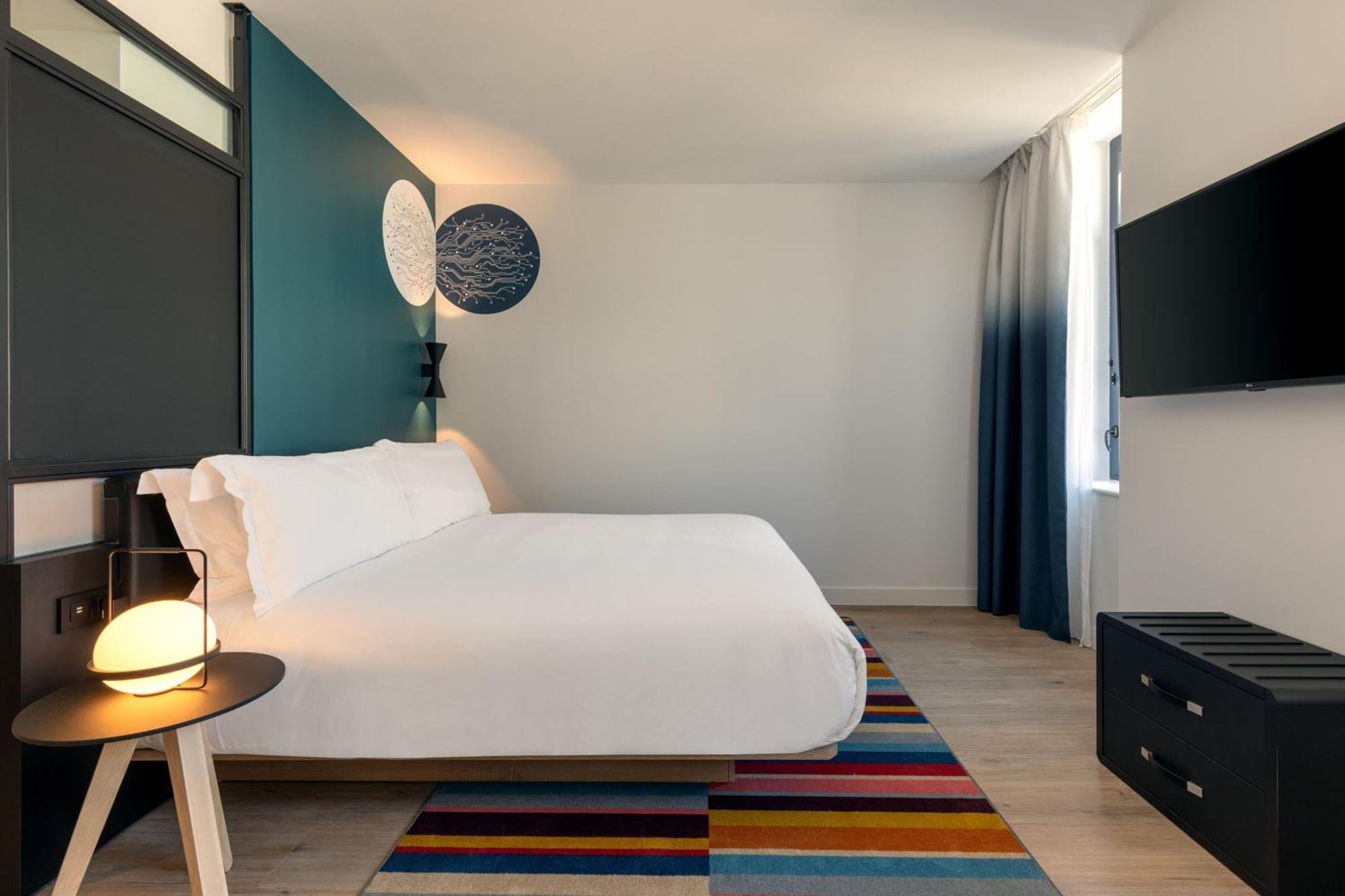 Aloft Hotel, By Marriott
